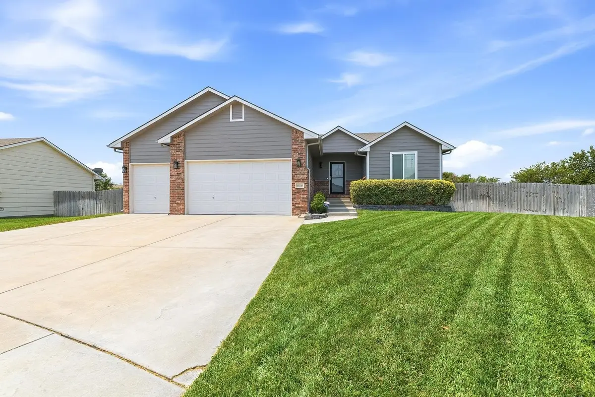 11326 W Wilkinson Ct., Maize, KS 67101 - #1