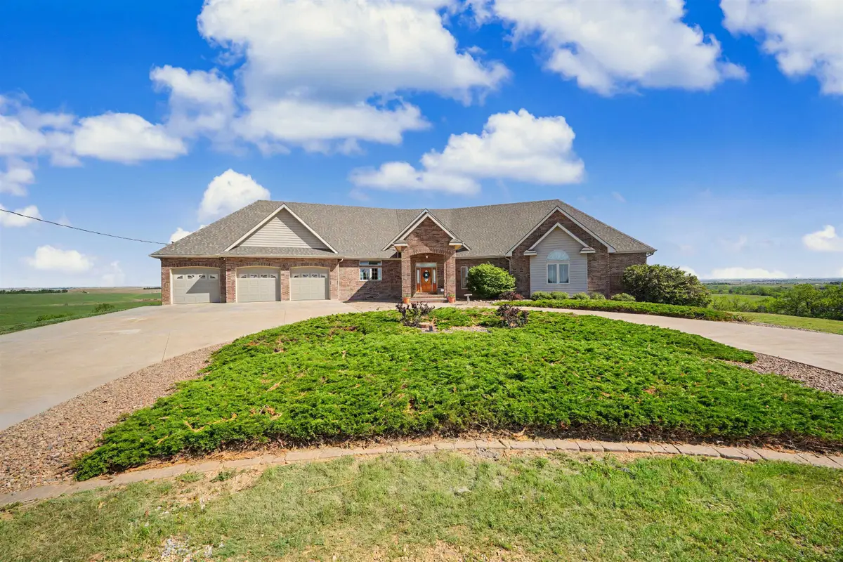 3380 S Scenic Slope Rd, Salina, KS 67401 - #1
