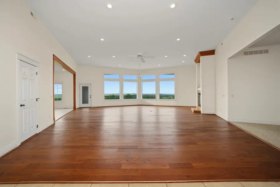 3380 S Scenic Slope Rd, Salina, KS 67401 - #3