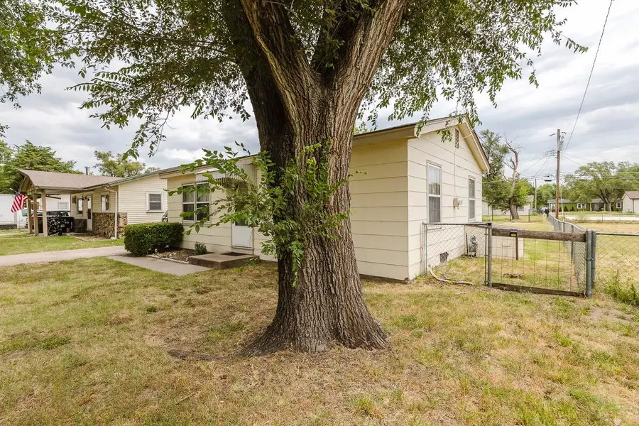 750 N Arapaho, Wichita, KS 67212 - #2
