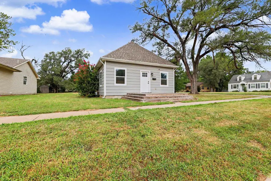 1237 N Osage, Augusta, KS 67010 - #3