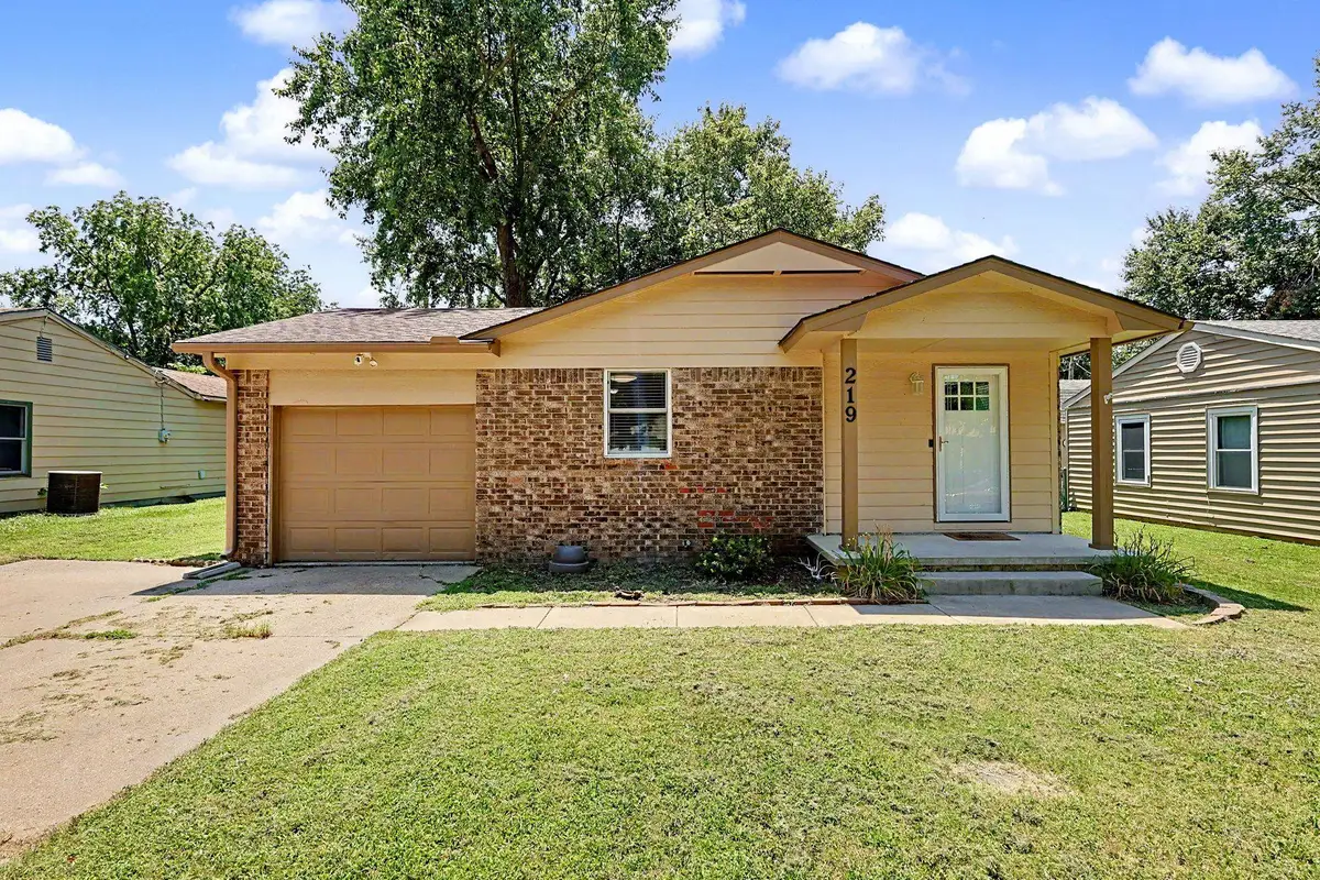 219 E Random, El Dorado, KS 67042 - #1