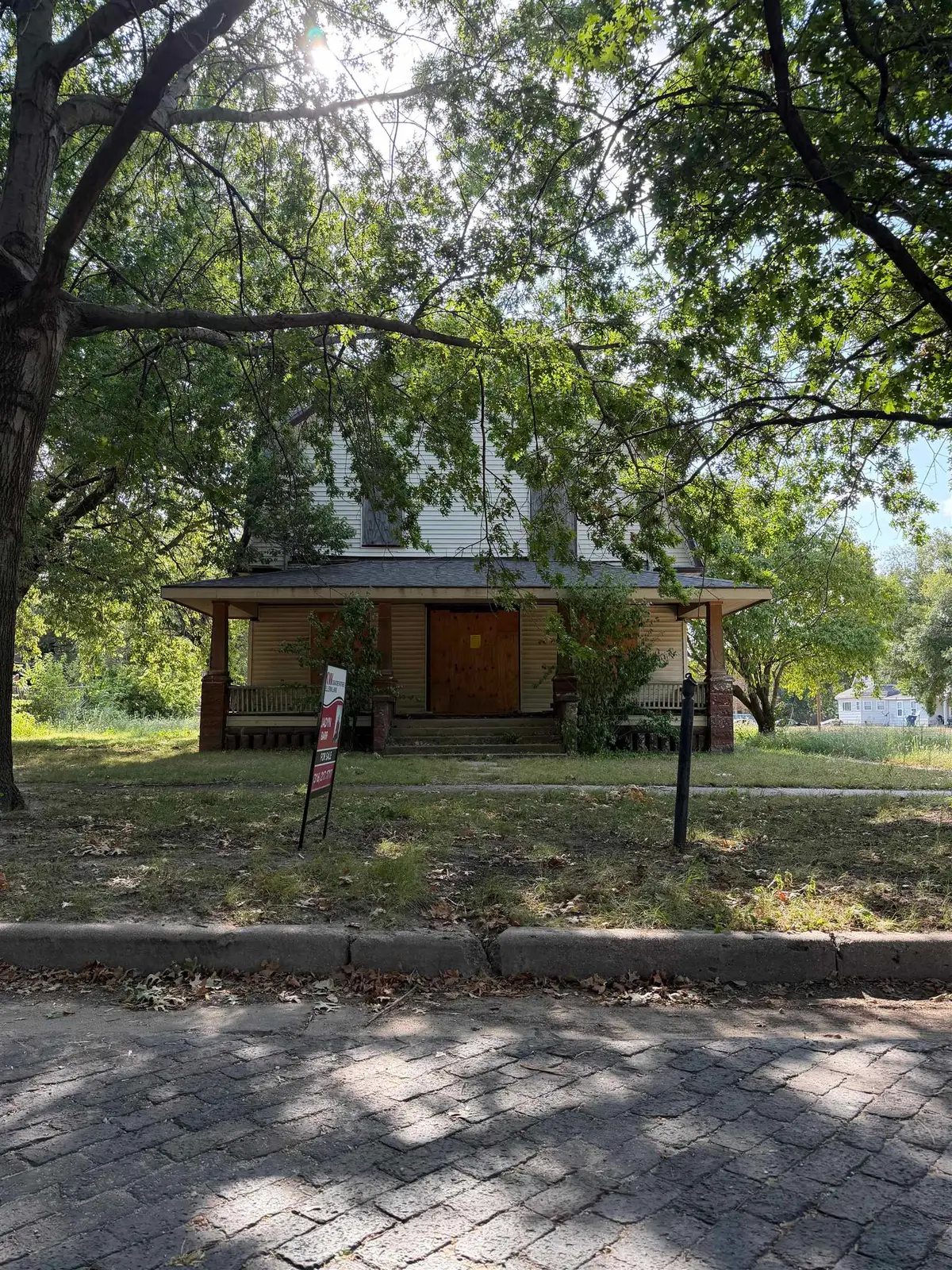 153 N Clarence, Wichita, KS 67203-5729 - #1