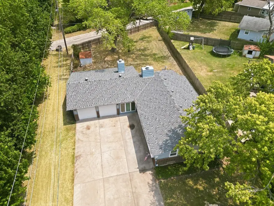 6760 N Tarrytown St, Park City, KS 67219-1530 - #2