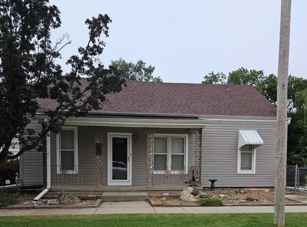 309 E 1st St, New Cambria, KS 67470