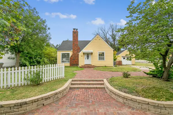 521 N Marshall St, Cheney, KS 67025
