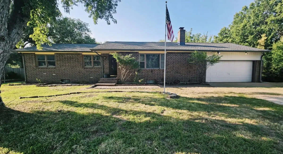 2129 W Ventoso Rd, Wichita, KS 67204-1727 - #1