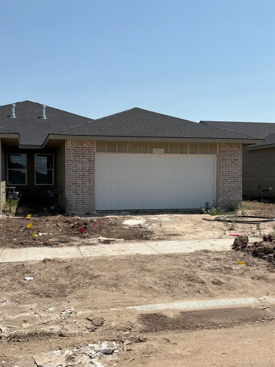 2908 S Denene St, Wichita, KS 67215 - #2