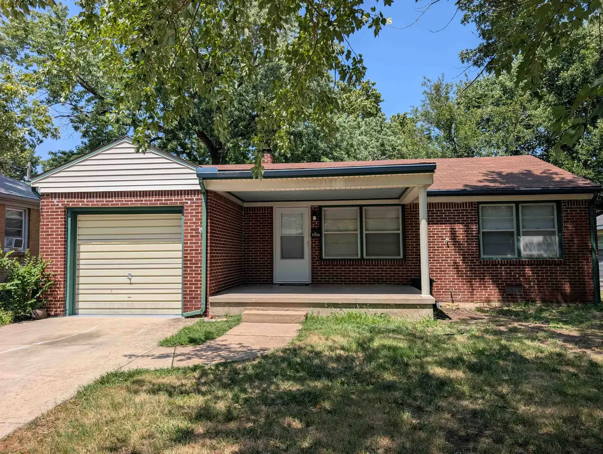 6008 E Castle Dr, Wichita, KS 67218 - #1