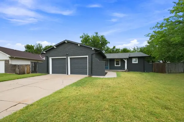 2246 S Lori Ln, Wichita, KS 67207