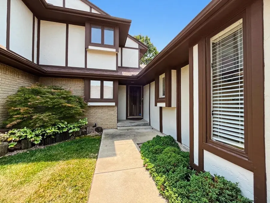 641 N Woodlawn St #27, Wichita, KS 67208 - #3
