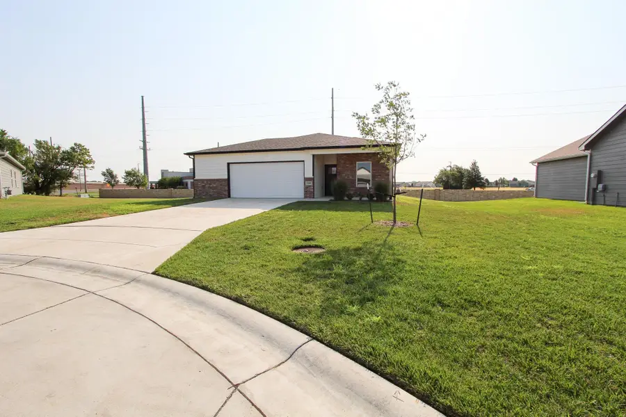1608 Casey, Newton, KS 67114 - #3
