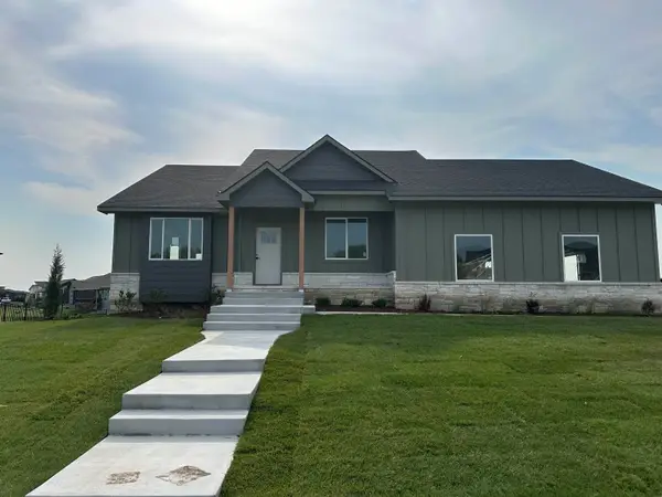 3407 S Dalton St, Wichita, KS 67210