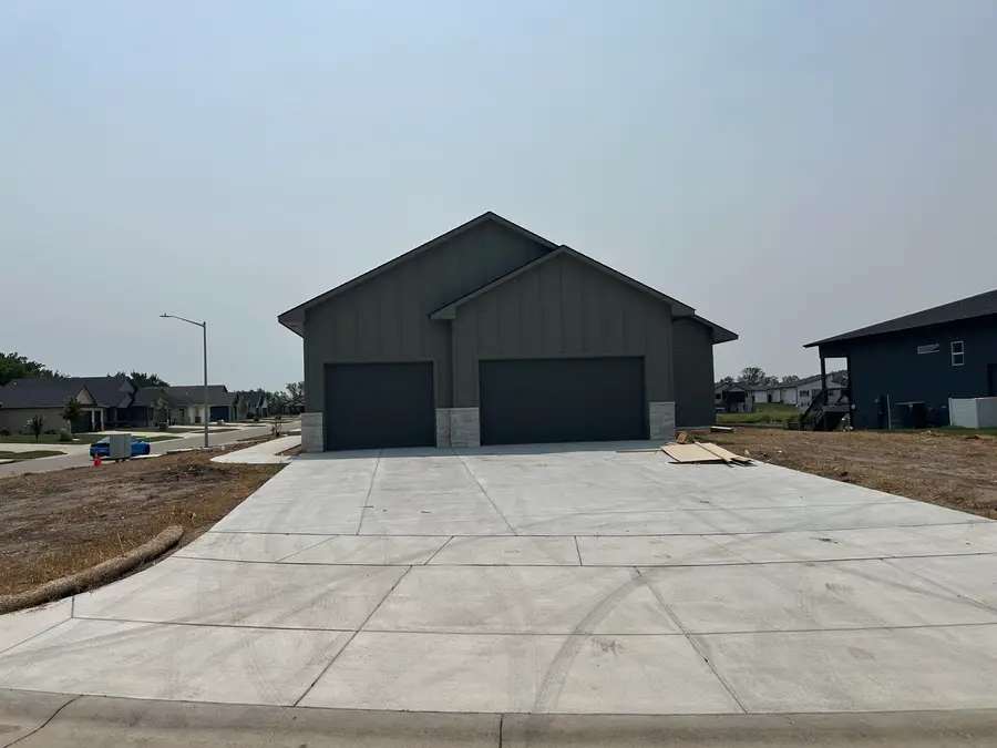 3407 S Dalton St, Wichita, KS 67210 - #2