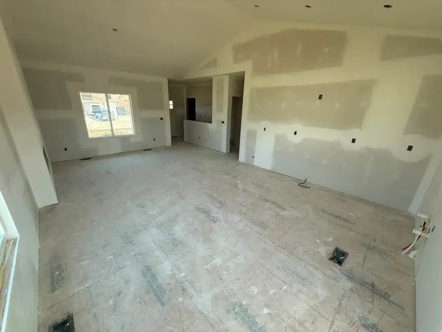 8955 E Joshua St, Bel Aire, KS 67226 - #3