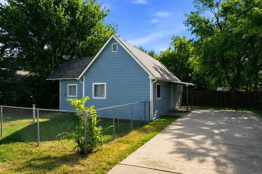 752 N Mount Carmel Ave, Wichita, KS 67203 - #3