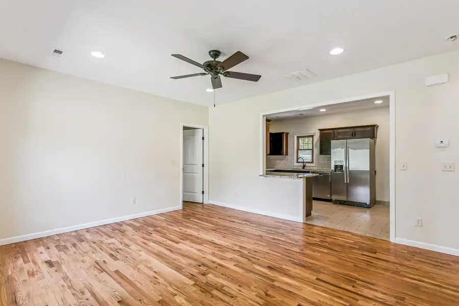 609 W Russell, Mulvane, KS 67110 - #2