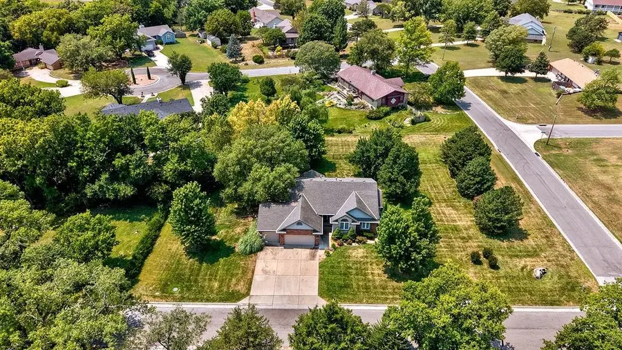1301 Grand, Winfield, KS 67156 - #2