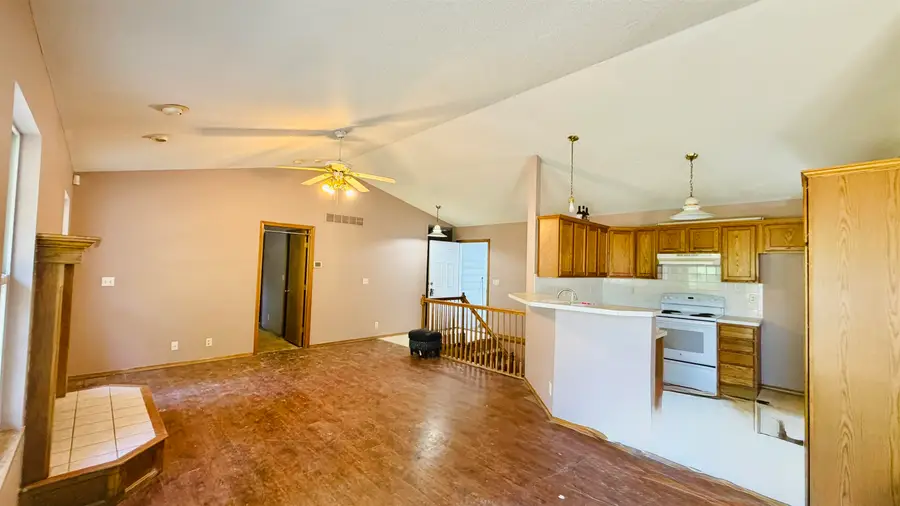 2714 S Rianier Cir, Wichita, KS 67215 - #2