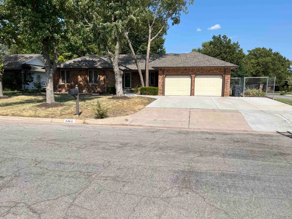 248 S Covington St, Wichita, KS 67209 - #1
