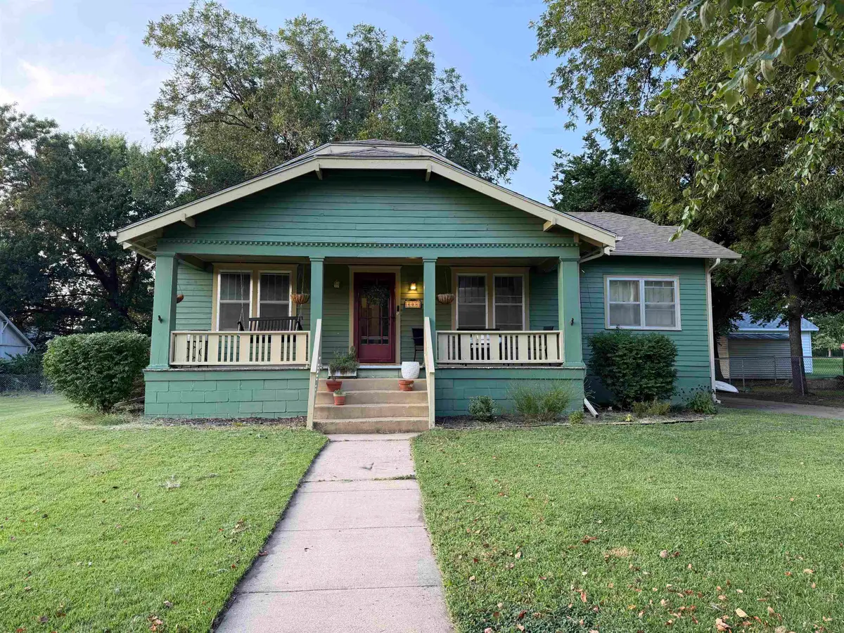 608 E 2nd St, Eureka, KS 67045 - #1