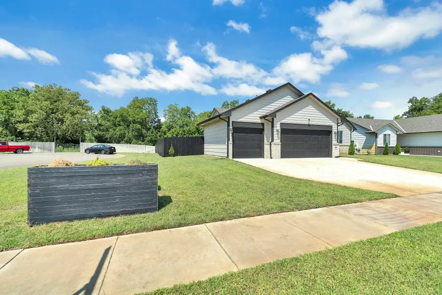 3002 E Maywood, Wichita, KS 67216 - #3