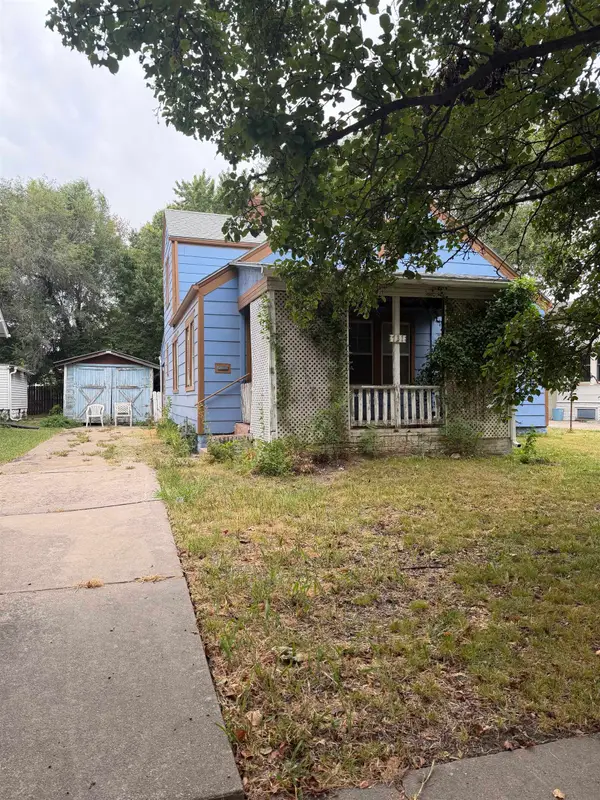 731 S Spruce St, Wichita, KS 67211