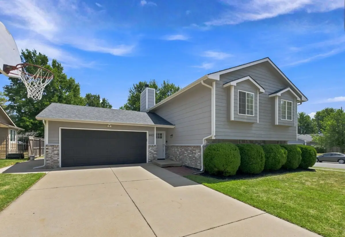 8402 W 16th Ct N, Wichita, KS 67212 - #1