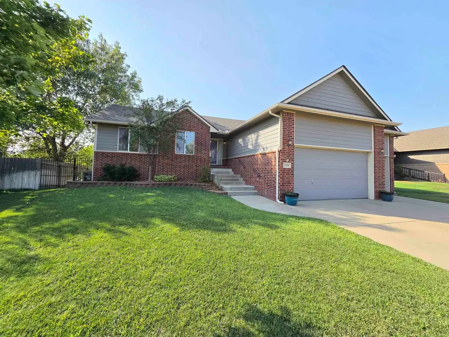 1119 E Lost Hills, Derby, KS 67037 - #2