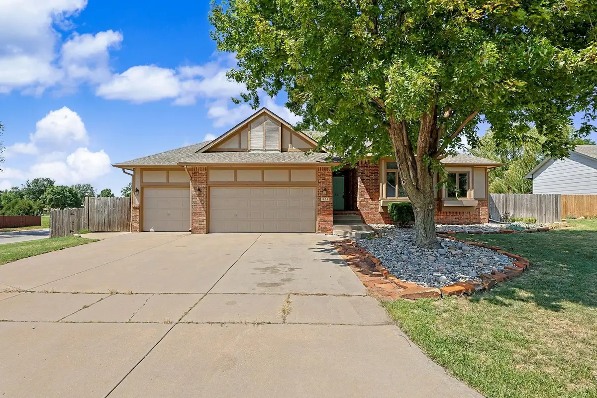 301 N Pinecrest Pl, Andover, KS 67002 - #1