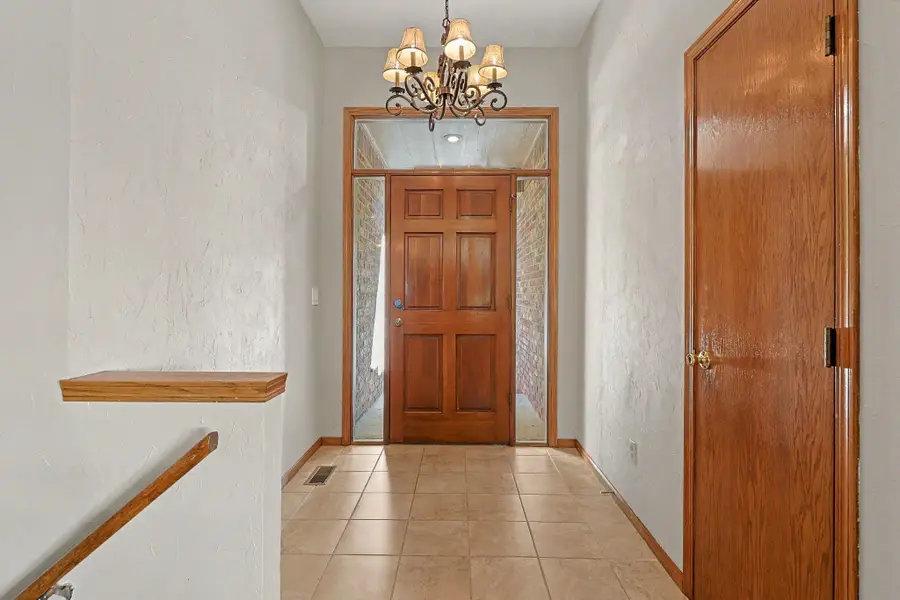 301 N Pinecrest Pl, Andover, KS 67002 - #2