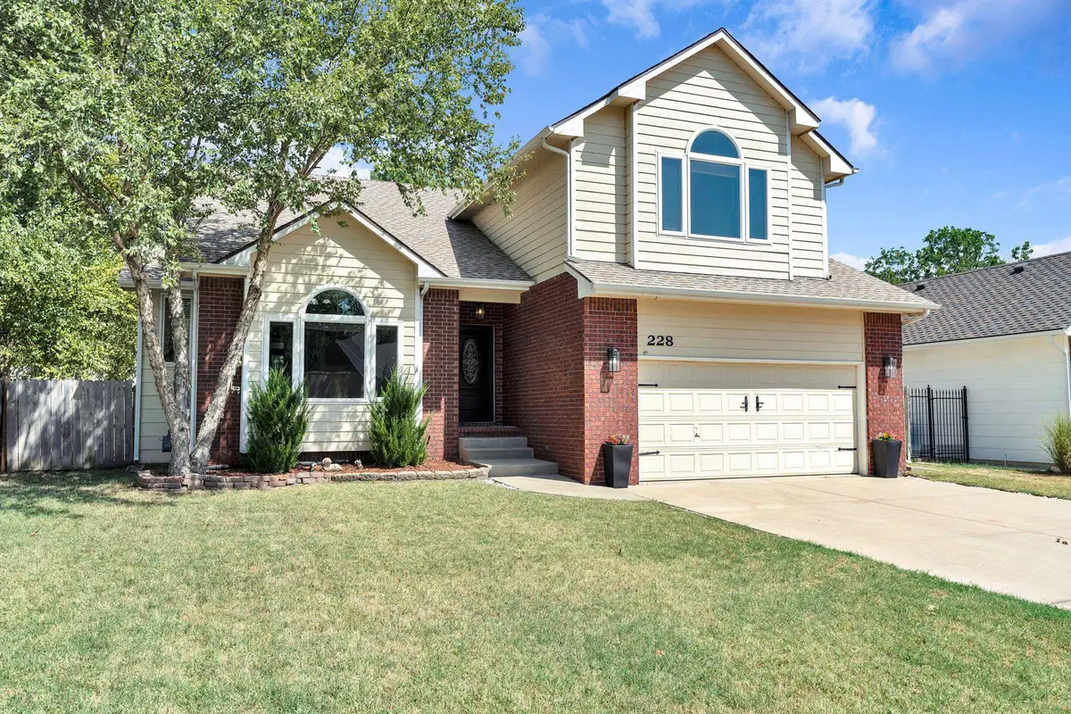 228 N Prescott Circle, Wichita, KS 67212 - #1