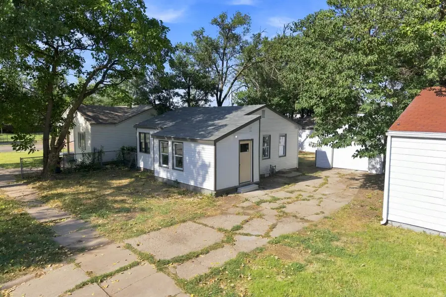 1527 S Sedgwick St, Wichita, KS 67213 - #2