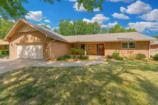 1631 N Glasgow St, Wichita, KS 67206