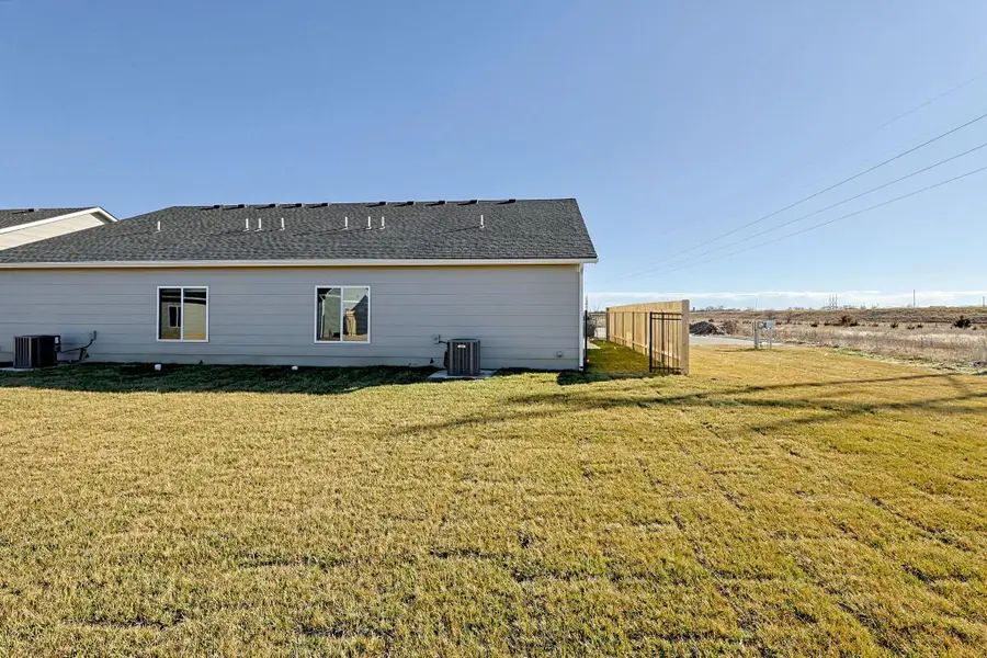 3821-3823 S Bluelake Ct, Wichita, KS 67215 - #3