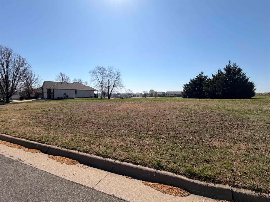 509 Quail Nest Rd, Winfield, KS 67156 - #2