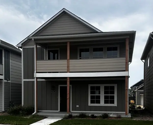 405 E Douglas Ave, Andover, KS 67002