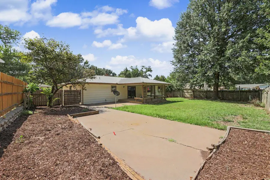 1306 E Brookfield Lane, Derby, KS 67037 - #3