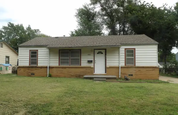 826 N Kokomo Ave, Derby, KS 67037