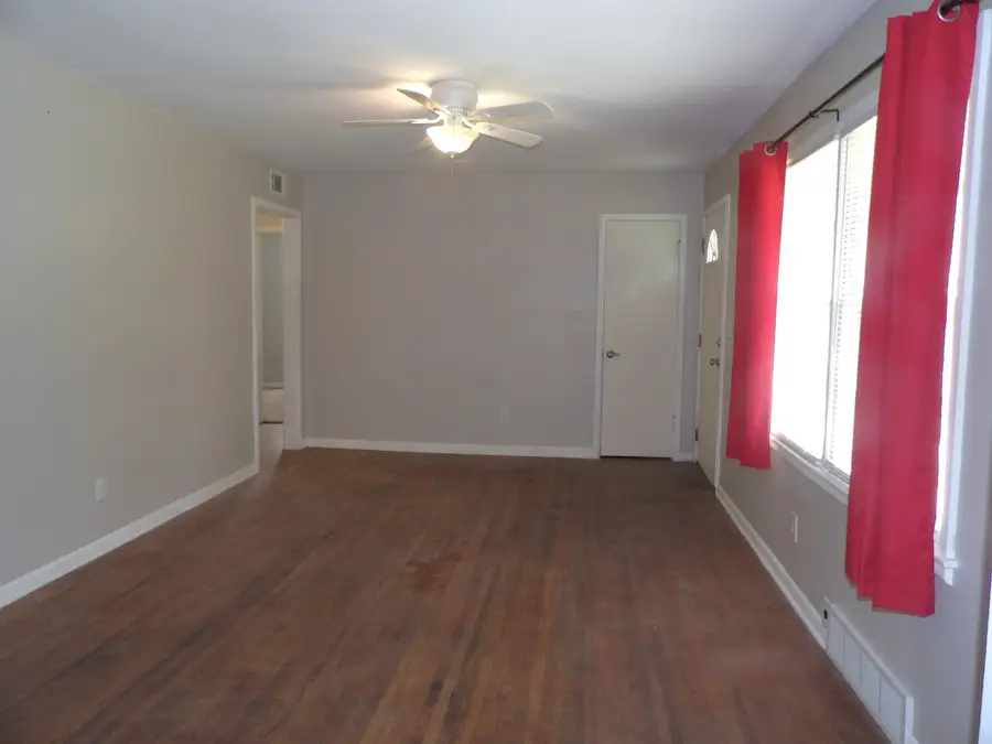 826 N Kokomo Ave, Derby, KS 67037 - #3