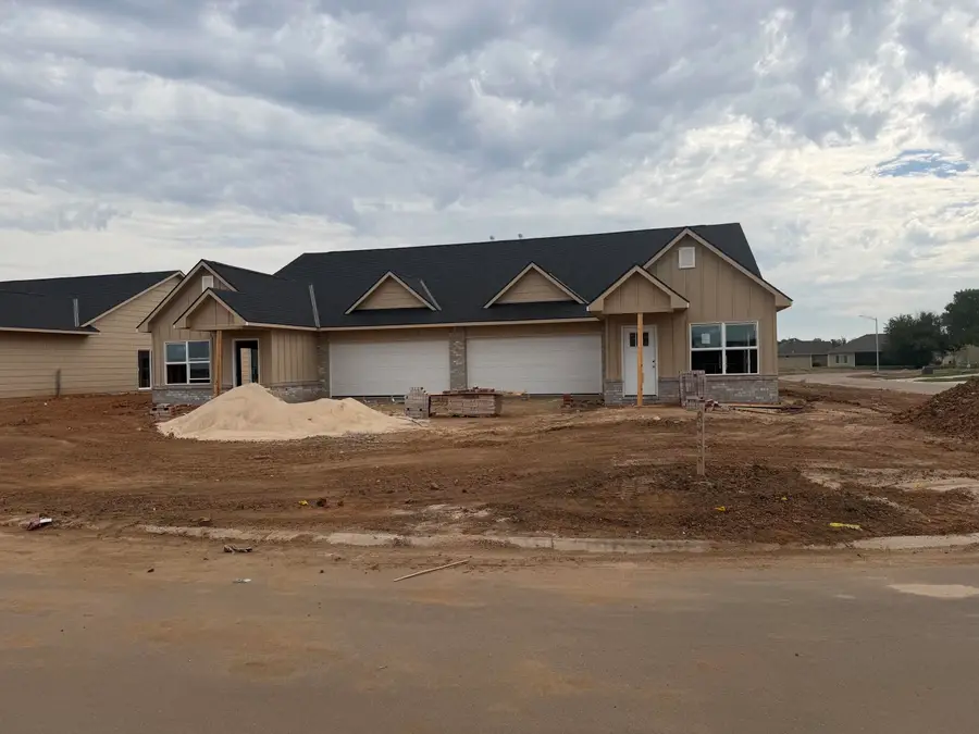 802 N Wheatland St Unti 100, Wichita, KS 67235 - #3