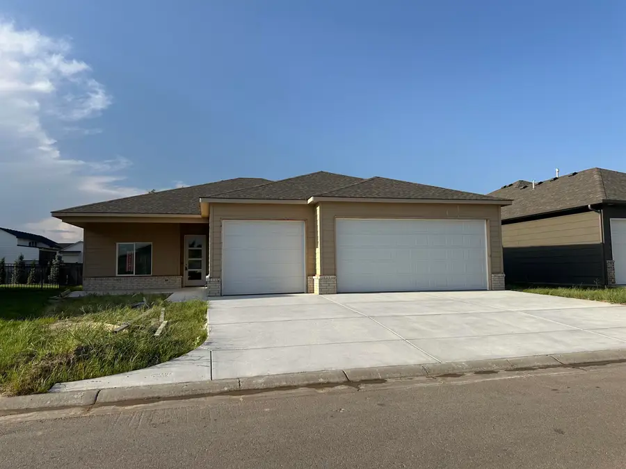 4438 N Sunny Ct, Wichita, KS 67205 - #2