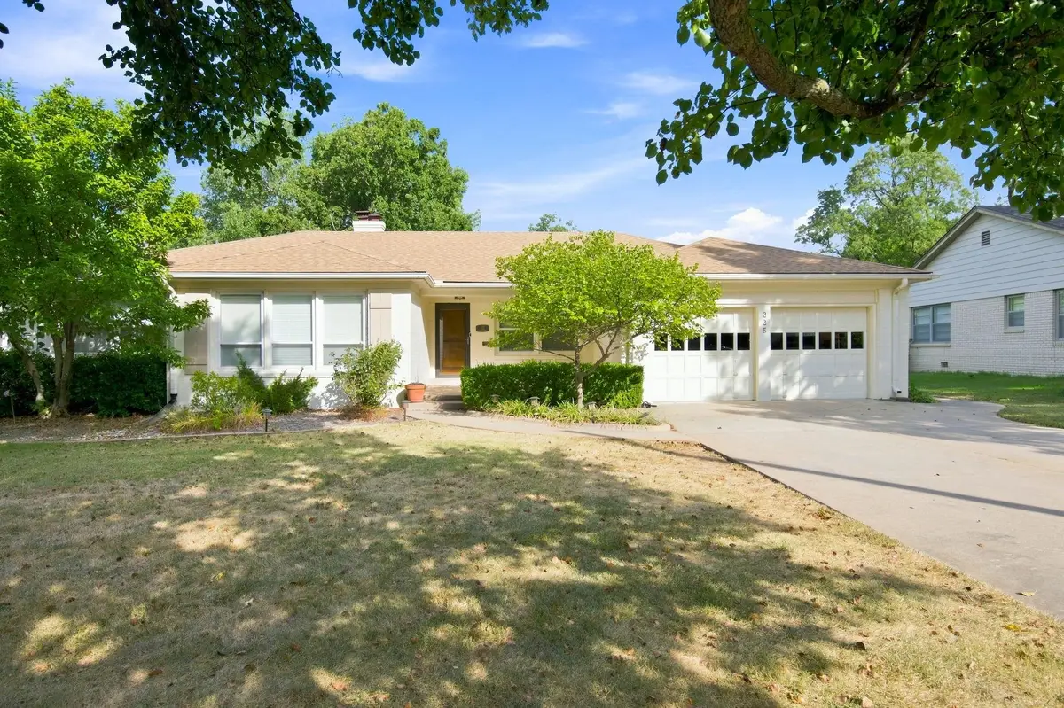 225 N Patton St, Wichita, KS 67208 - #1