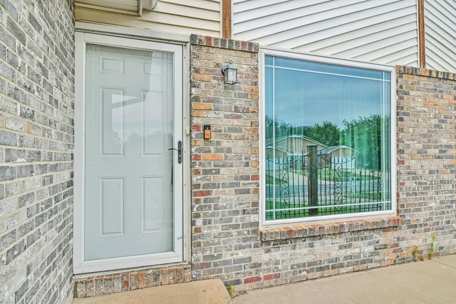 8702 E Longlake, Wichita, KS 67207 - #3