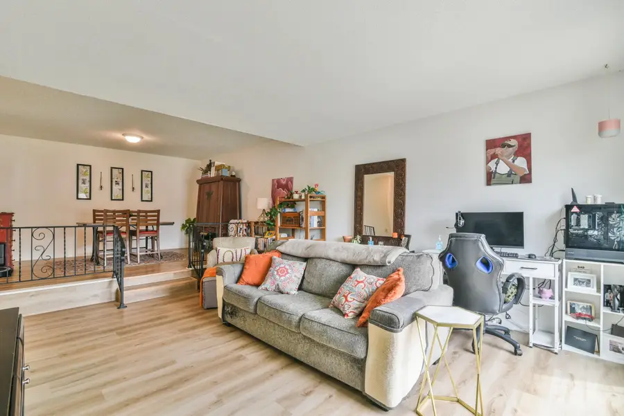 8702-8704 E Longlake Cir, Wichita, KS 67207 - #2