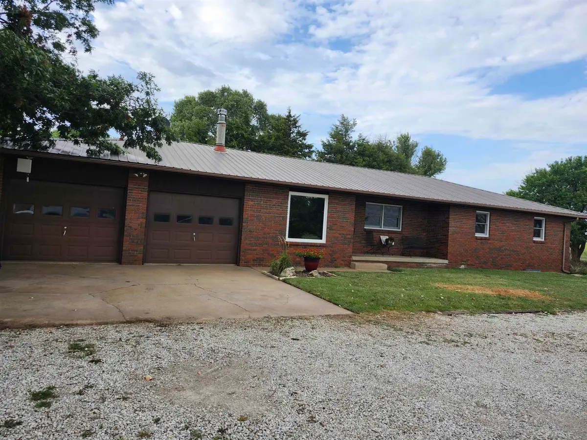 8093 161st Rd, Winfield, KS 67156 - #1