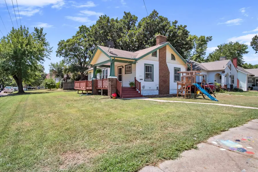625 E 5th, Newton, KS 67114 - #2