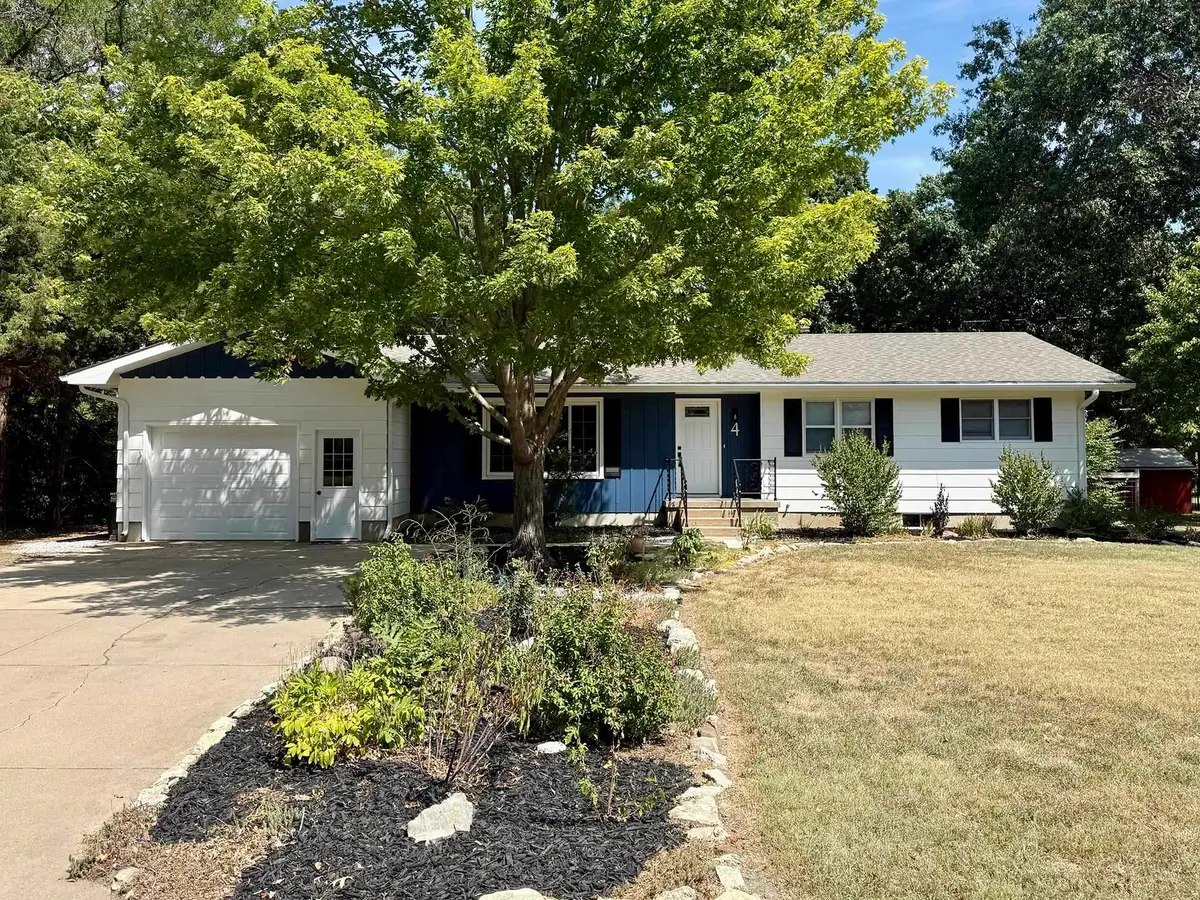 4 Regal Crescent, North Newton, KS 67117 - #1