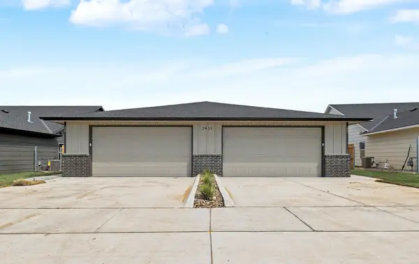 2935 S Cedar Crest Ct #100, Wichita, KS 67235