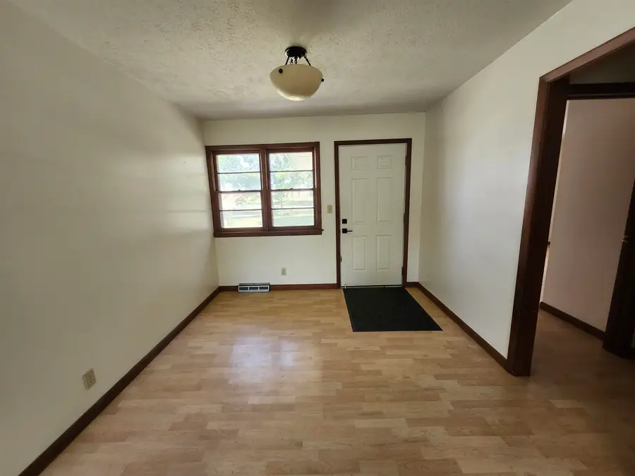 1403 N Meridian, Peck, KS 67120 - #2